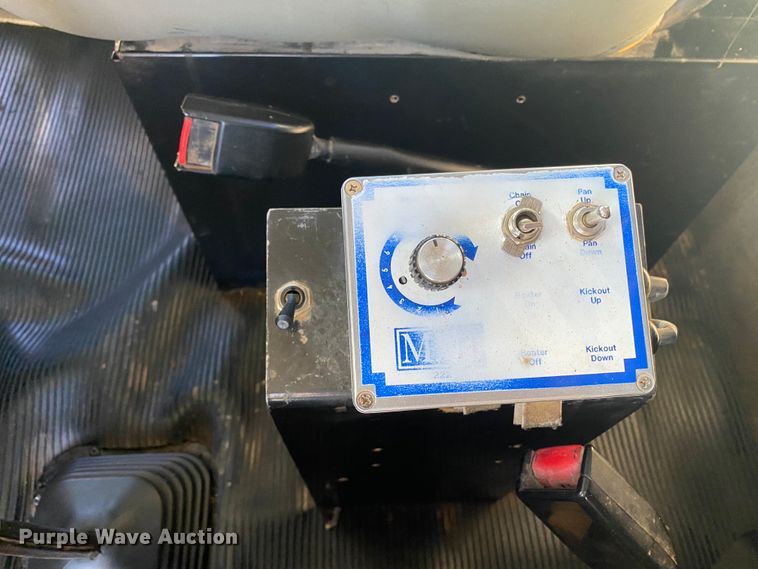 image for item DI3612 2002 Kenworth W900  manure spreader truck