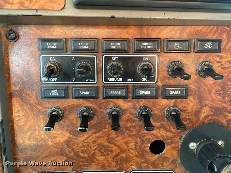 image for item DI3612 2002 Kenworth W900  manure spreader truck