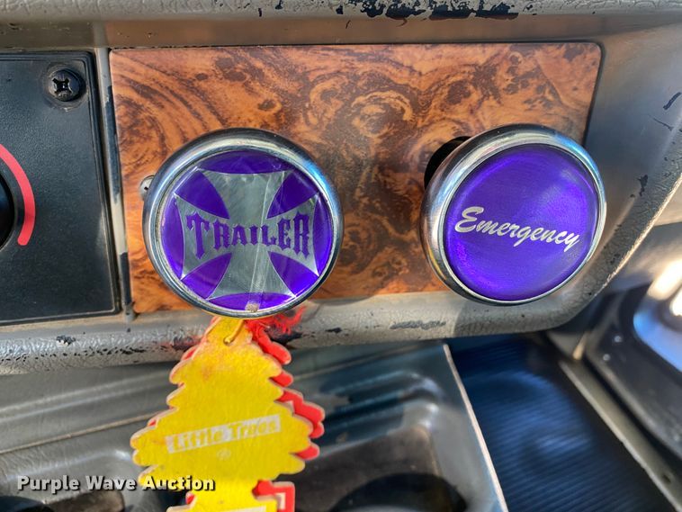 image for item DI3612 2002 Kenworth W900  manure spreader truck