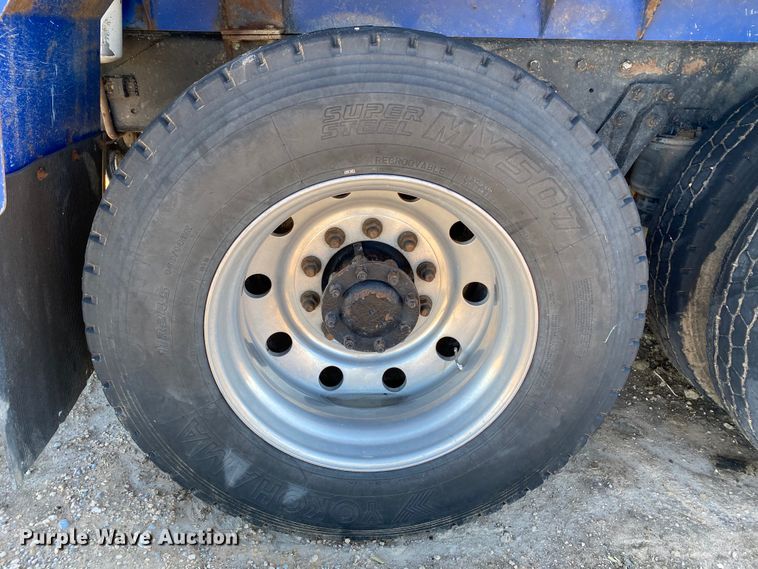 image for item DI3612 2002 Kenworth W900  manure spreader truck