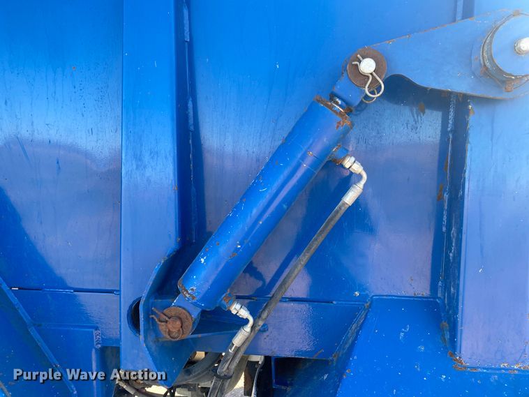 image for item DI3613 1992 Kenworth T600  manure spreader truck