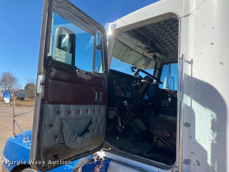 image for item DI3613 1992 Kenworth T600  manure spreader truck