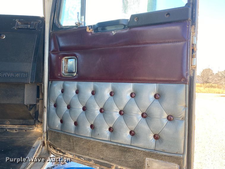 image for item DI3613 1992 Kenworth T600  manure spreader truck