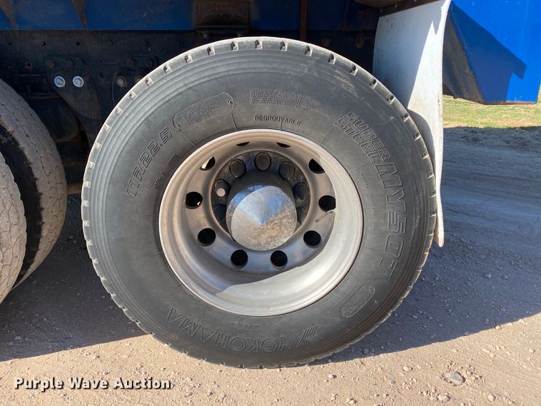 image for item DI3613 1992 Kenworth T600  manure spreader truck