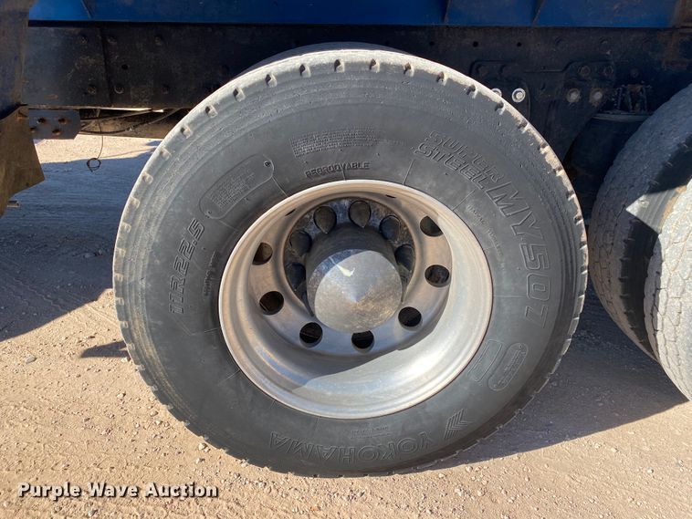image for item DI3613 1992 Kenworth T600  manure spreader truck