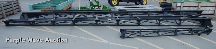 image for item DI8239 John Deere 4730 spray booms