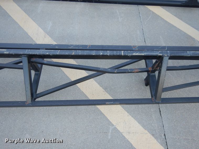 image for item DI8239 John Deere 4730 spray booms