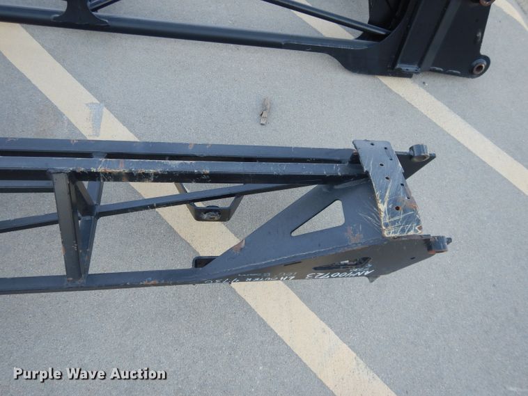 image for item DI8239 John Deere 4730 spray booms