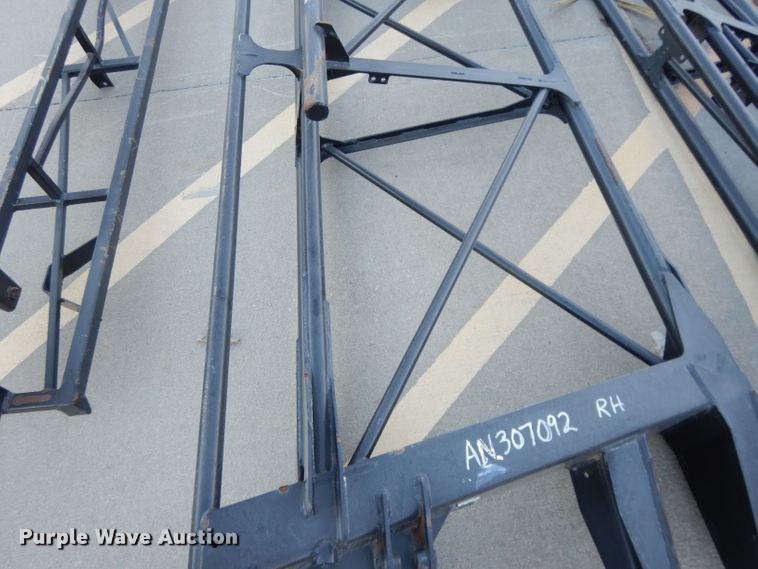 image for item DI8239 John Deere 4730 spray booms