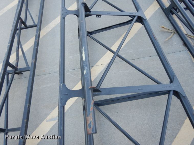 image for item DI8239 John Deere 4730 spray booms