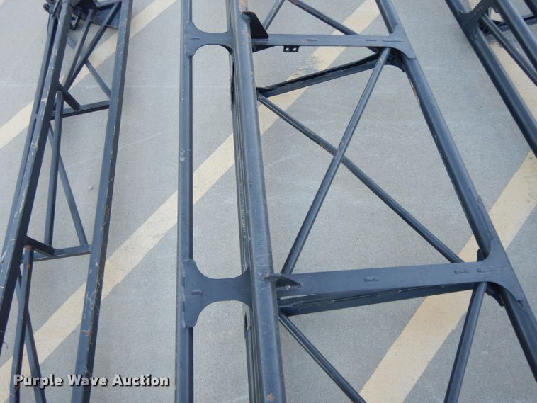 image for item DI8239 John Deere 4730 spray booms