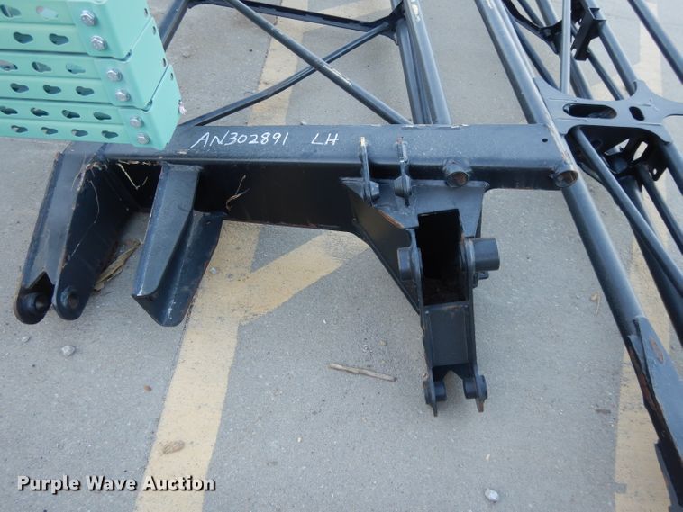 image for item DI8239 John Deere 4730 spray booms