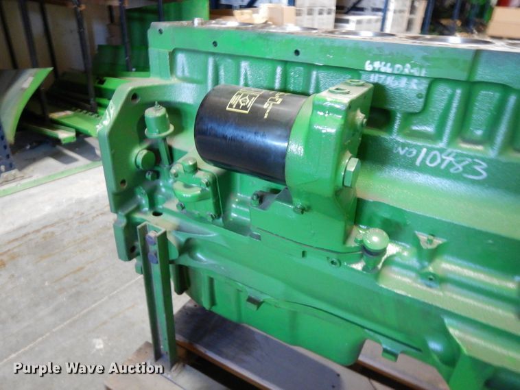 image for item DI8240 Six cylinder diesel engine