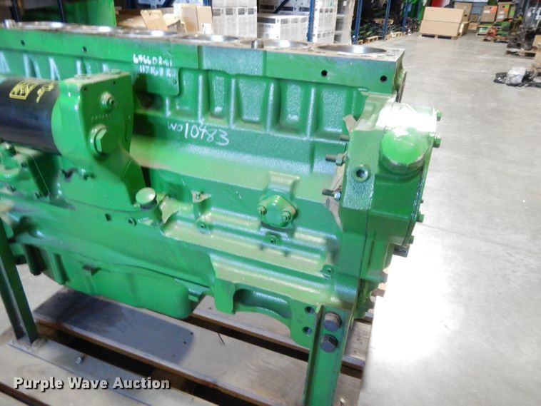 image for item DI8240 Six cylinder diesel engine