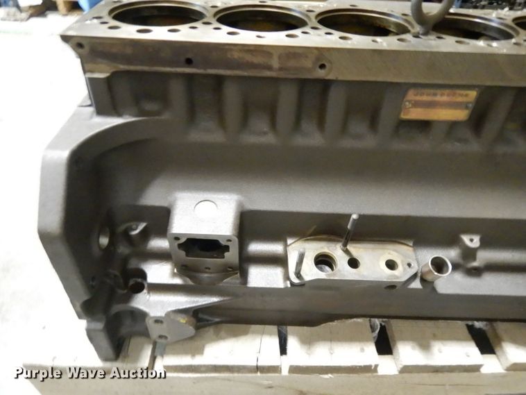 image for item DI8242 Engine block