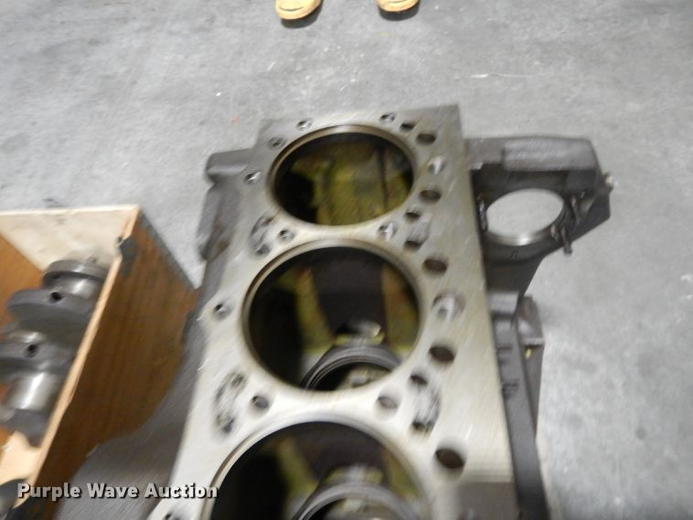 image for item DI8242 Engine block