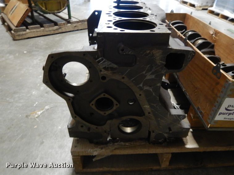 image for item DI8242 Engine block