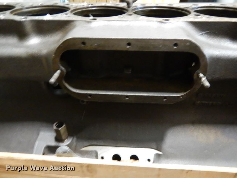 image for item DI8242 Engine block