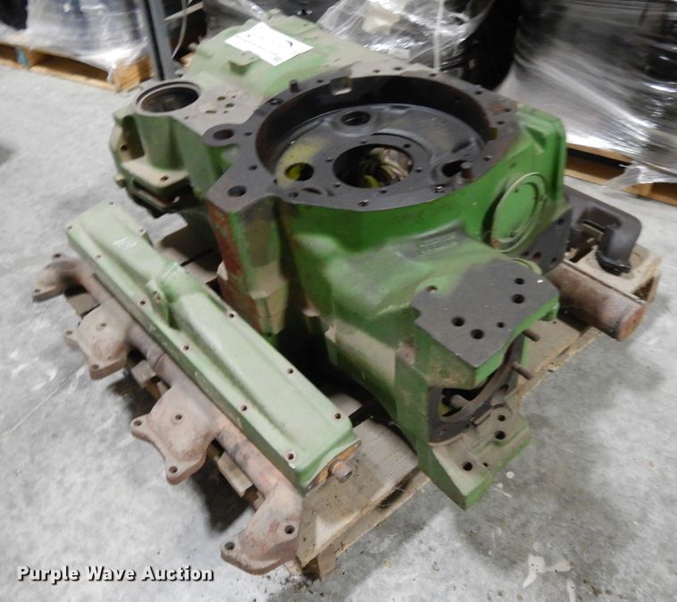 image for item DI8244 Engine parts