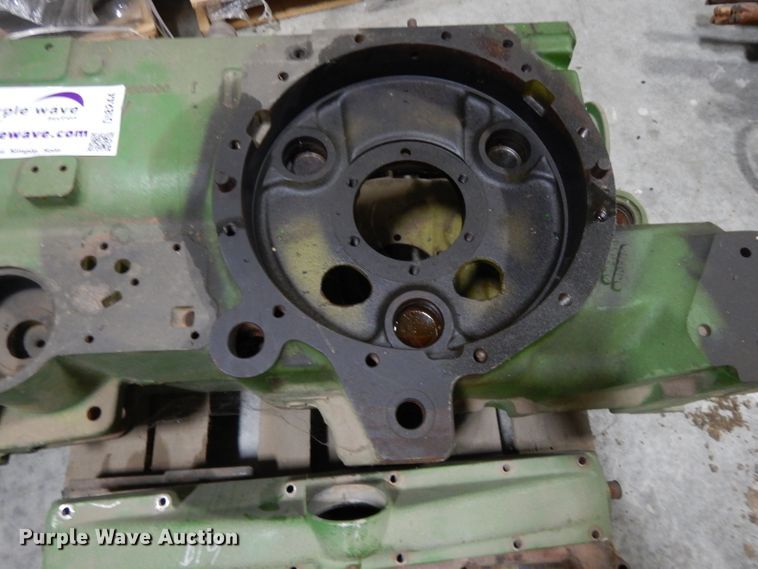 image for item DI8244 Engine parts