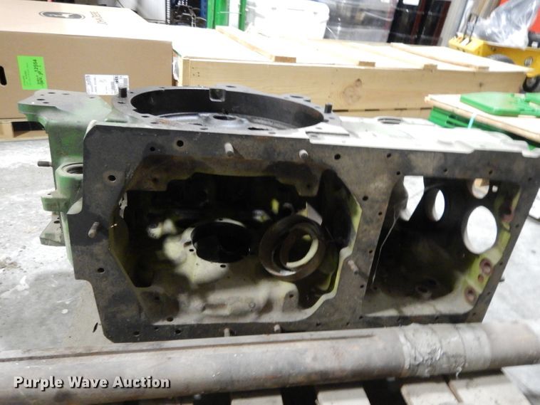 image for item DI8244 Engine parts