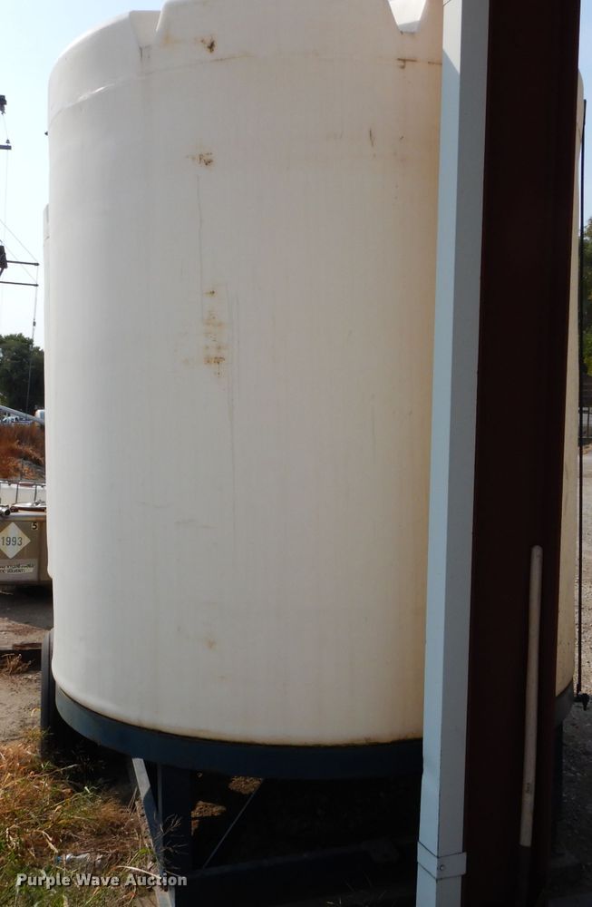 image for item DI8322 Tank trailer