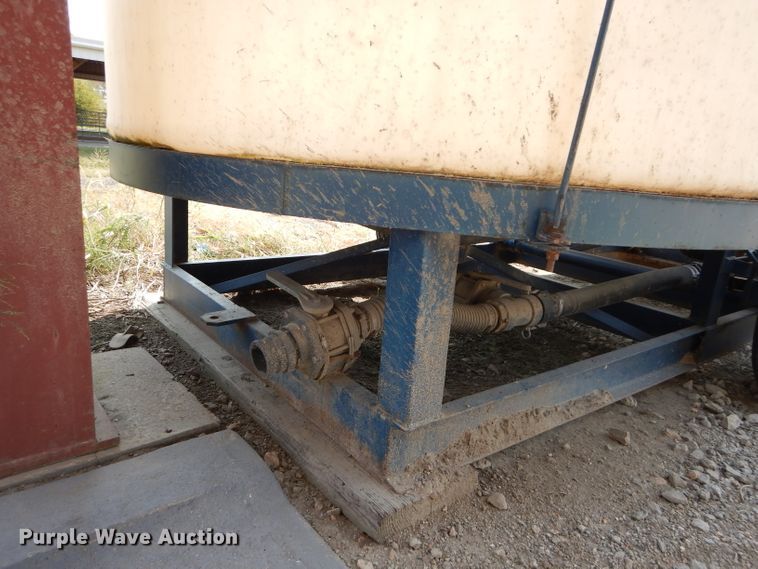 image for item DI8322 Tank trailer
