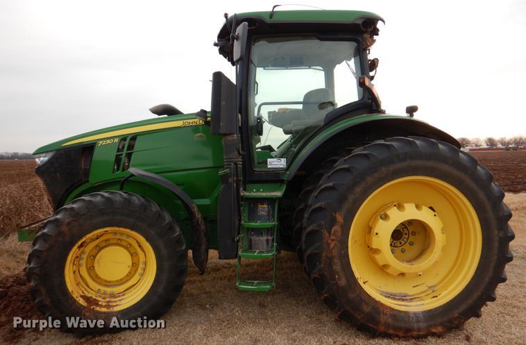 image for item DJ0361 2013 John Deere 7230R  MFWD tractor