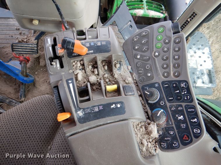 image for item DJ0361 2013 John Deere 7230R  MFWD tractor