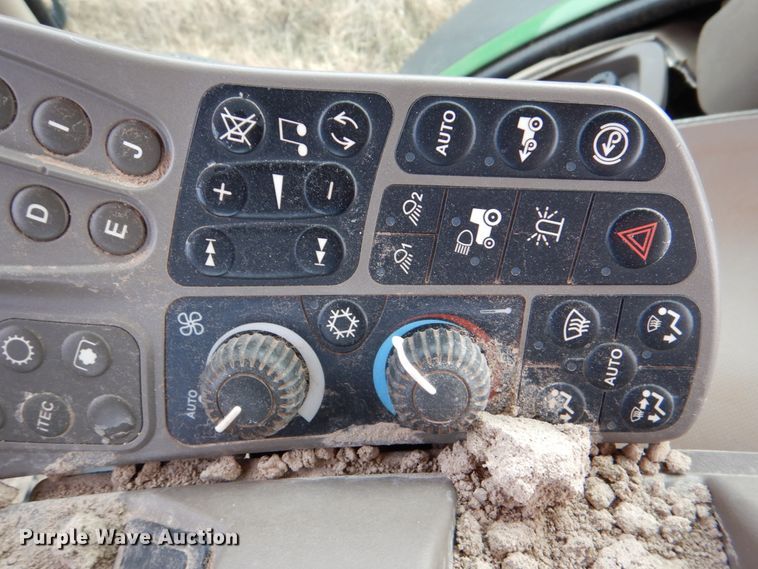 image for item DJ0361 2013 John Deere 7230R  MFWD tractor