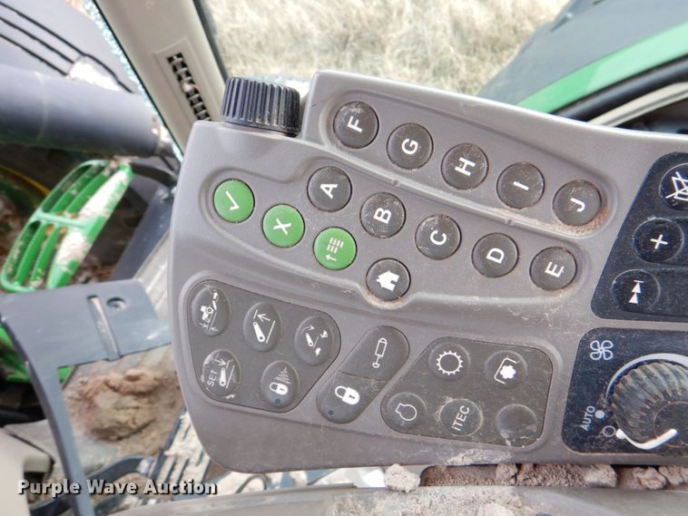 image for item DJ0361 2013 John Deere 7230R  MFWD tractor