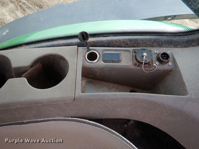 image for item DJ0361 2013 John Deere 7230R  MFWD tractor