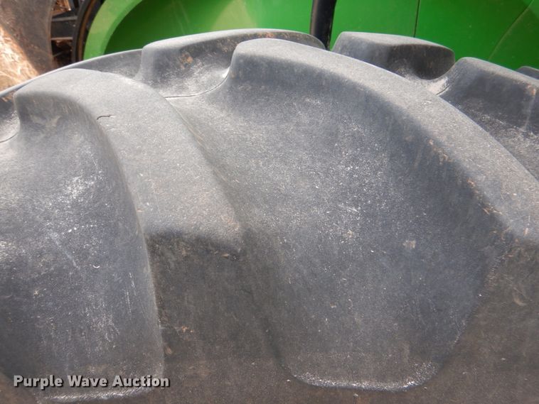 image for item DJ0361 2013 John Deere 7230R  MFWD tractor