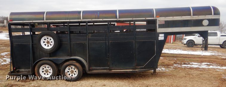 image for item DJ8579 2006 Bonanza livestock trailer