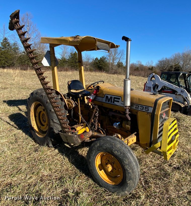image for item EL9622 Massey-Ferguson 235  tractor