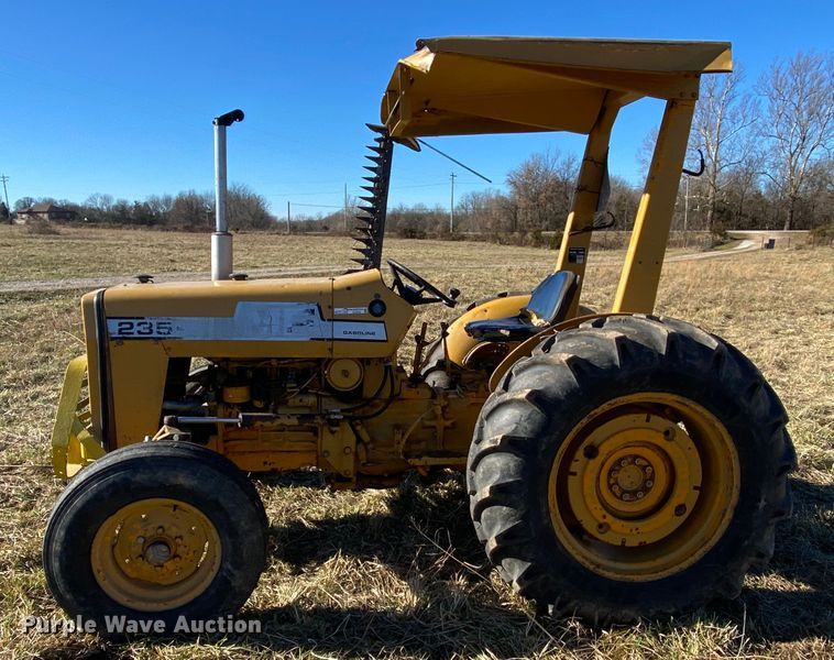 image for item EL9622 Massey-Ferguson 235  tractor