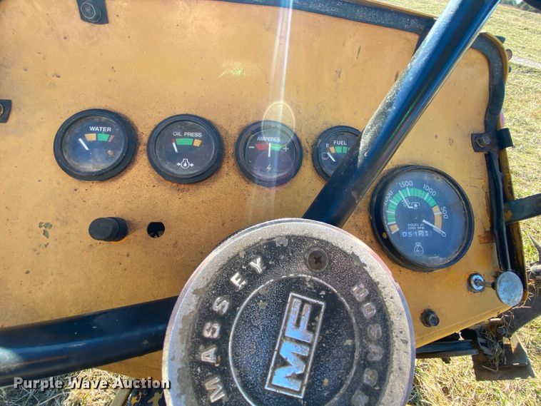 image for item EL9622 Massey-Ferguson 235  tractor