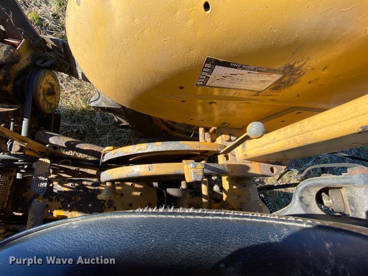 image for item EL9622 Massey-Ferguson 235  tractor