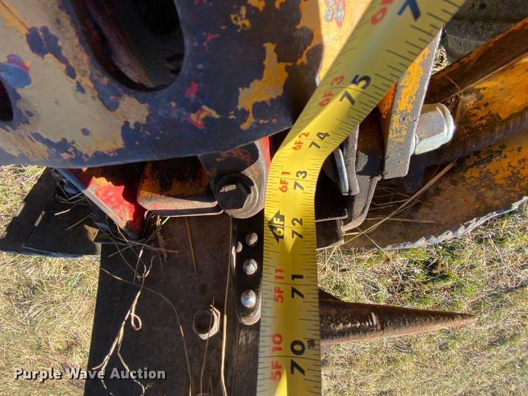 image for item EL9622 Massey-Ferguson 235  tractor