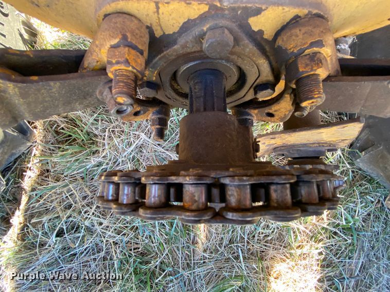 image for item EL9622 Massey-Ferguson 235  tractor