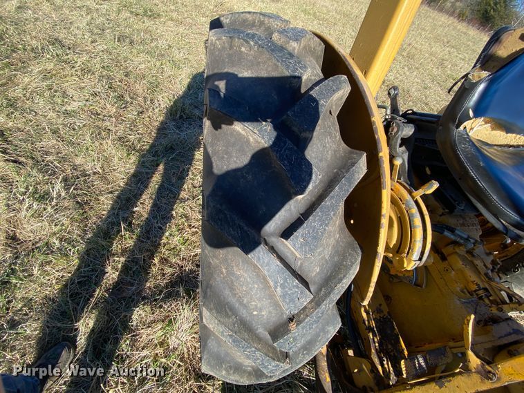 image for item EL9622 Massey-Ferguson 235  tractor