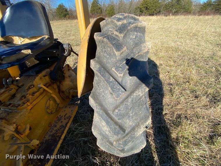 image for item EL9622 Massey-Ferguson 235  tractor