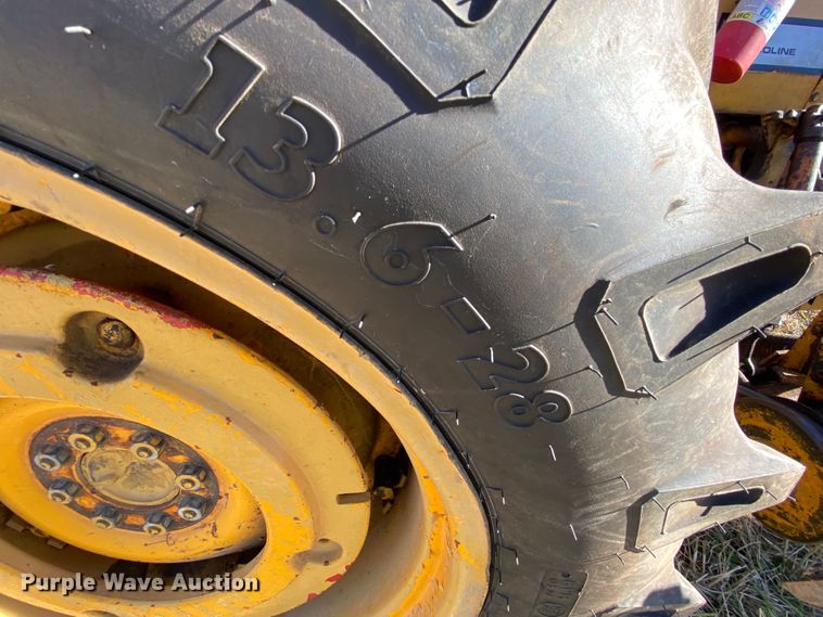 image for item EL9622 Massey-Ferguson 235  tractor