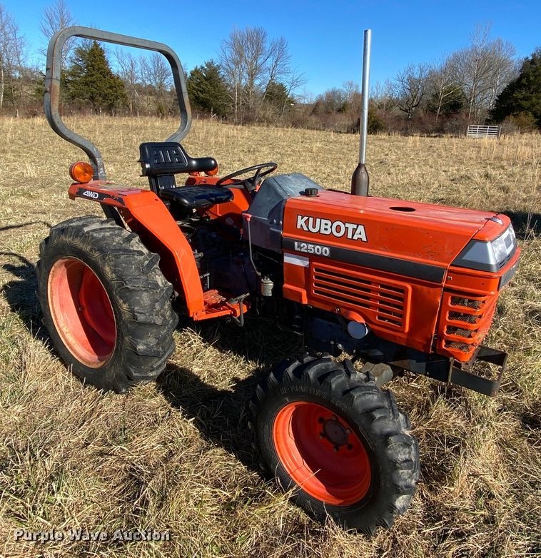 image for item EL9624 Kubota L2500  MFWD tractor
