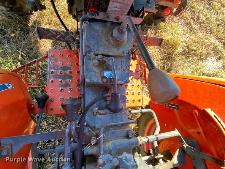 image for item EL9624 Kubota L2500  MFWD tractor