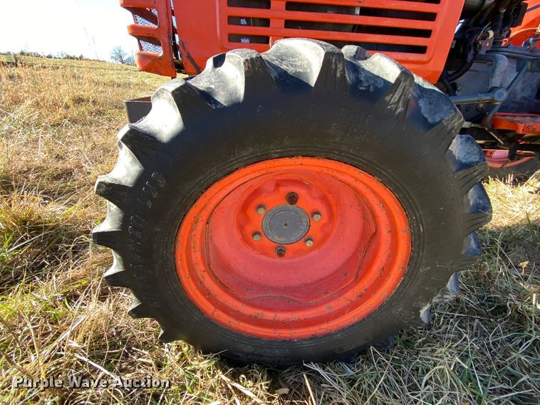 image for item EL9624 Kubota L2500  MFWD tractor