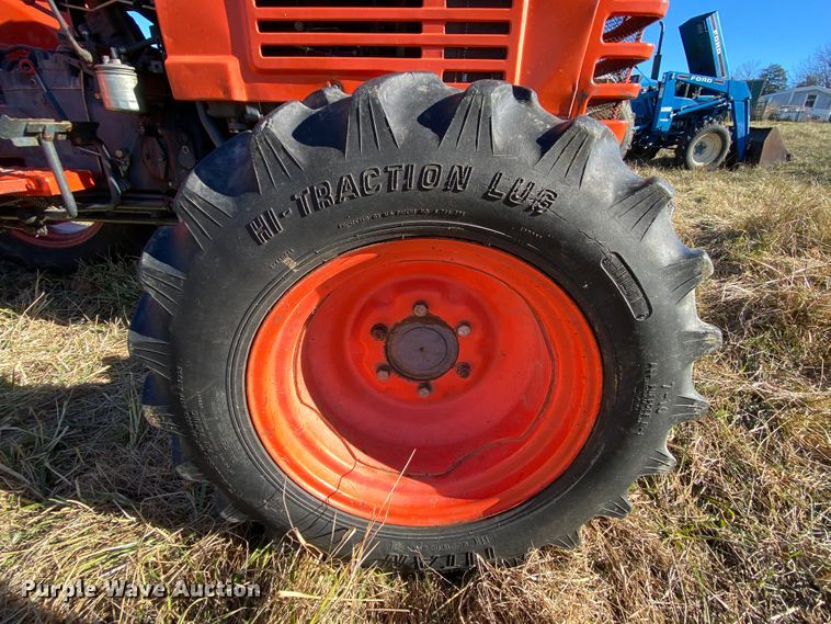 image for item EL9624 Kubota L2500  MFWD tractor