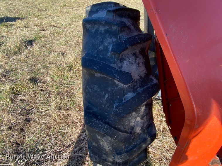 image for item EL9624 Kubota L2500  MFWD tractor