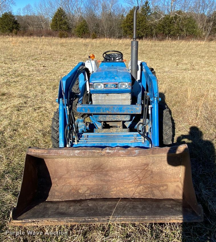 image for item EL9625 1992 Ford 1920  tractor