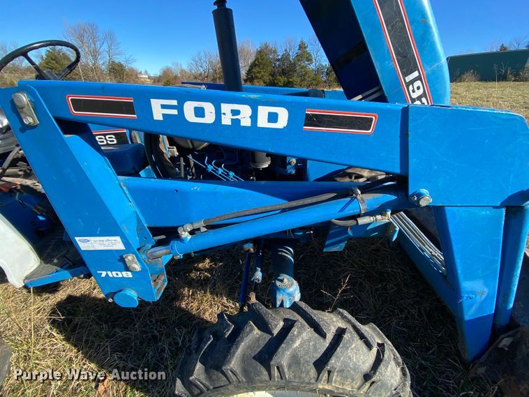 image for item EL9625 1992 Ford 1920  tractor